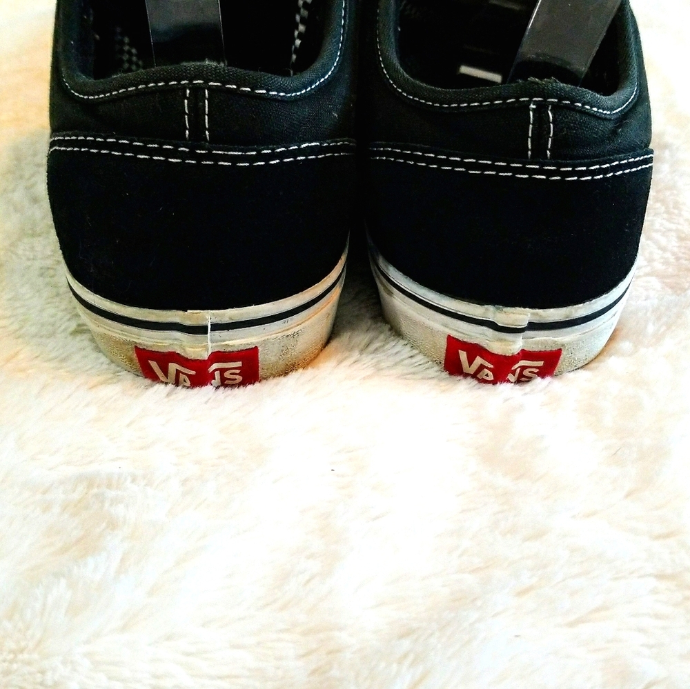 Van's Chukka Low Black & White Suede Sk8 Shoes - Picture 5 of 5